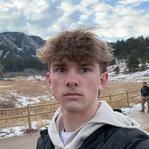 Meet your Posher, Alex